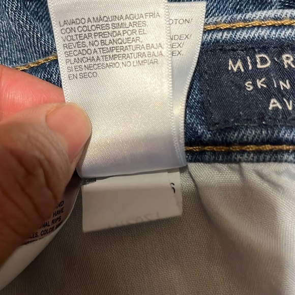 Lucky Brand Blue Skinny Jeans with Worn-In Look - Picture 15 of 16